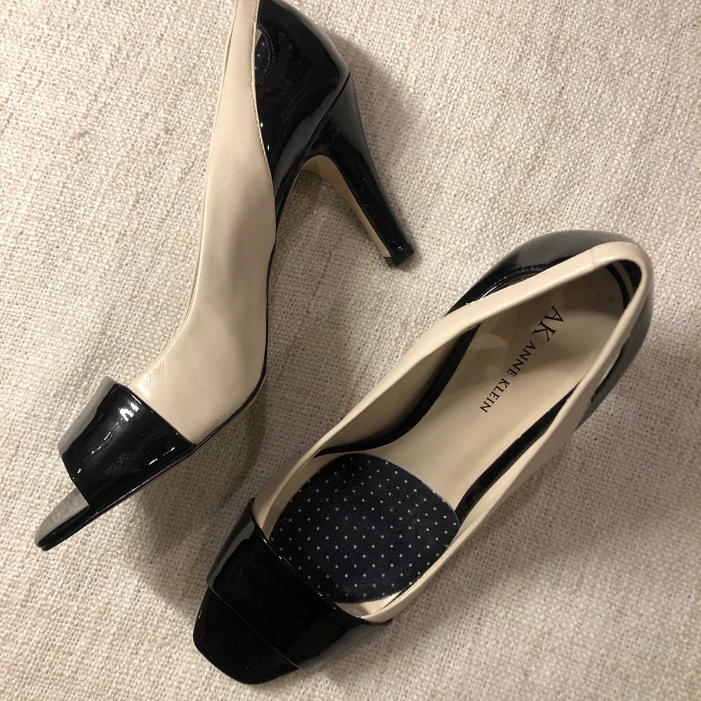 AK Anne Klein 9 1/2 black heels pumps